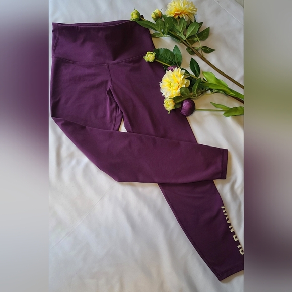 Old Navy Leggings size small - Picture 2 of 8